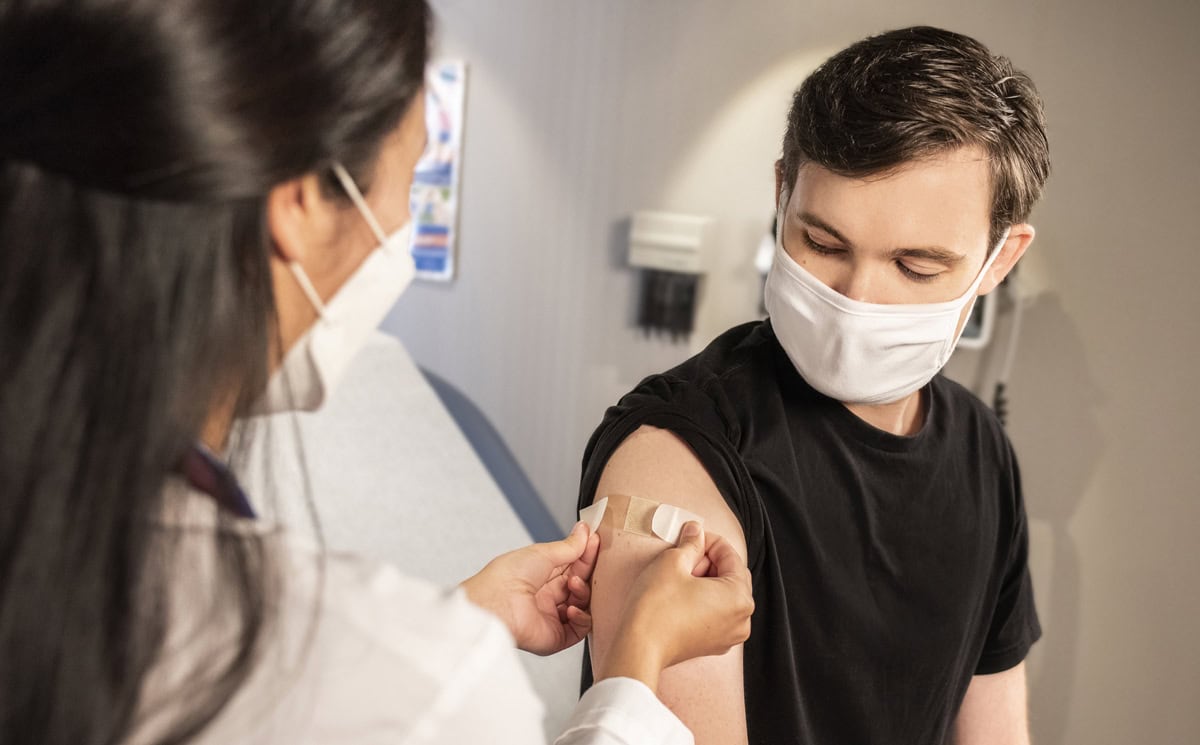 Ontario recommends Pfizer-BioNTech COVID vaccine over Moderna for 18 to 24 year olds