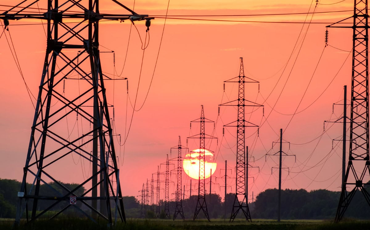 Electrical Safety Authority working with safety partners to restore power in wake of Barrie Tornado