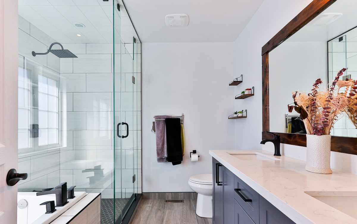 5 Budget-friendly Bathroom Decorating Ideas