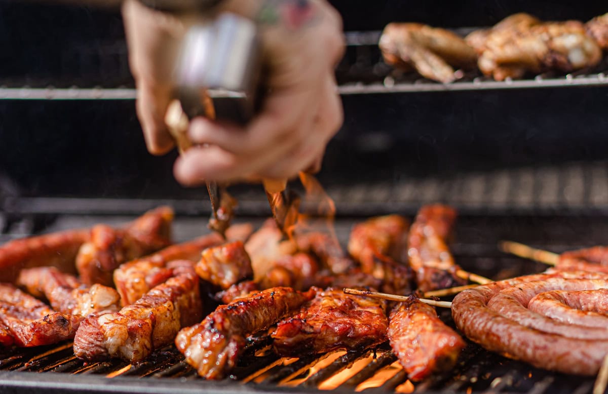 5 sneaky hacks for a sparkling clean barbecue grill