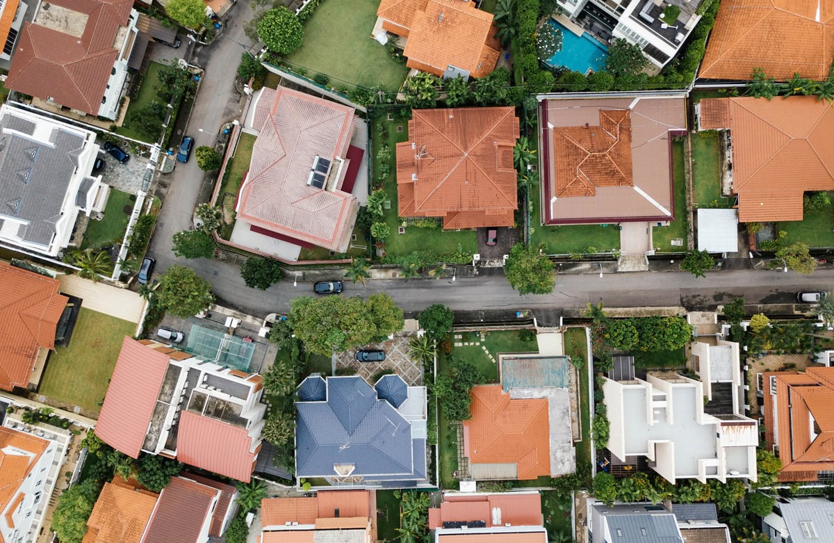 Canadian home sales drop for third straight month