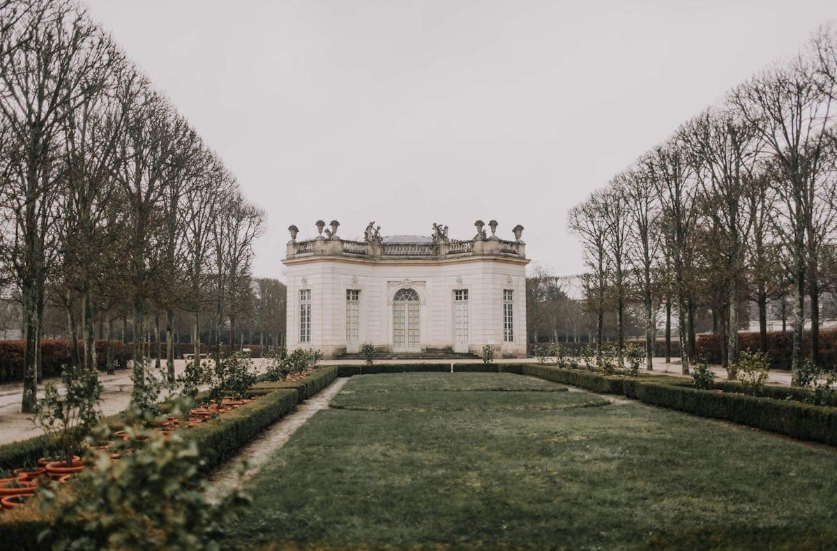 Budget Travel Guide to Sofia (2026): Real Costs, Cheap Flights & 3-Day Itinerary