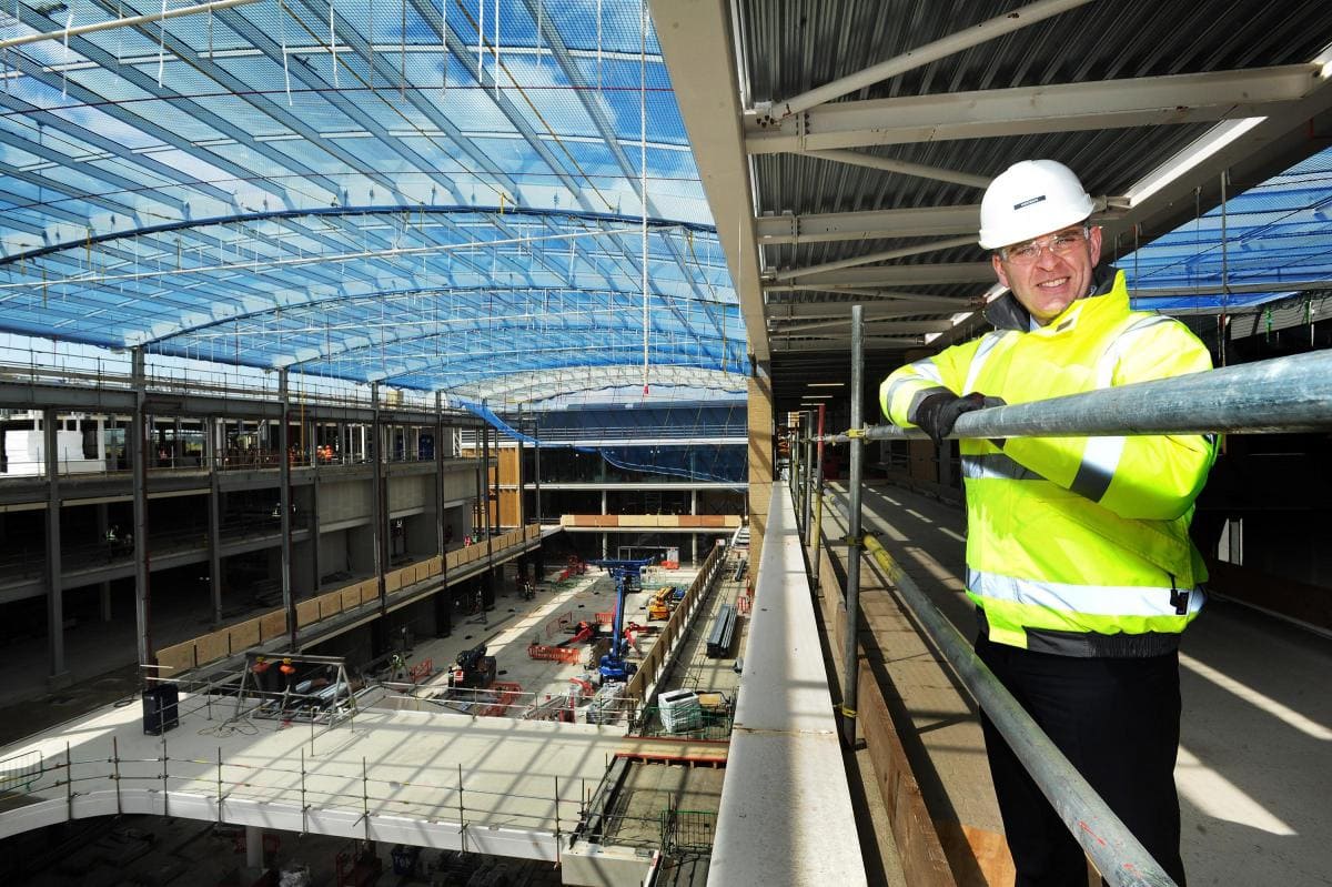 ROOFS OF WESTGATE OXFORD MALL - ΣΤΕΓΕΣ ΕΜΠΟΡΙΚΟΥ