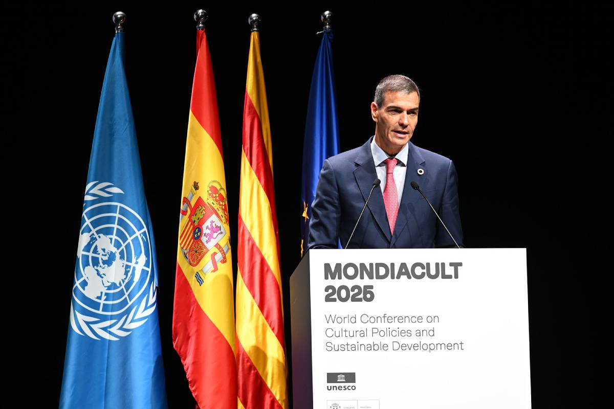 Sánchez cede al separatismo en la UNESCO