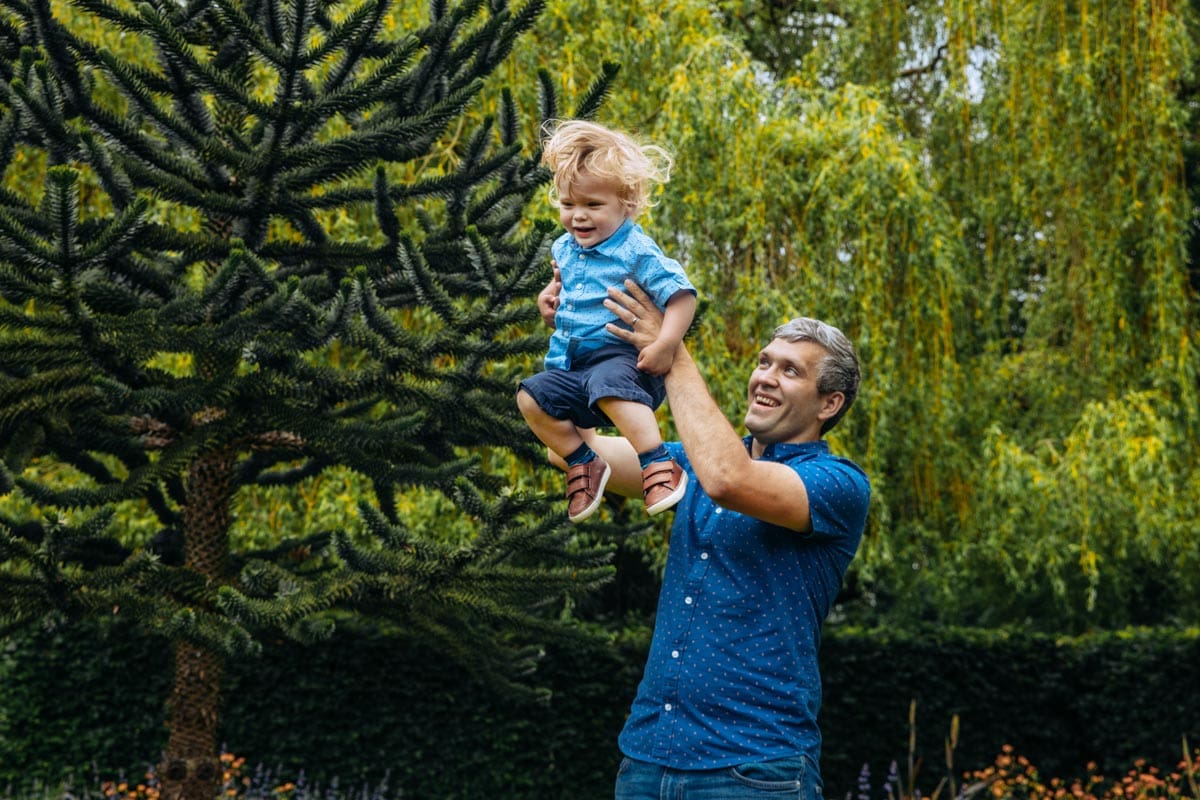 Family Photoshoot with mum dad and kids at walkden gardens