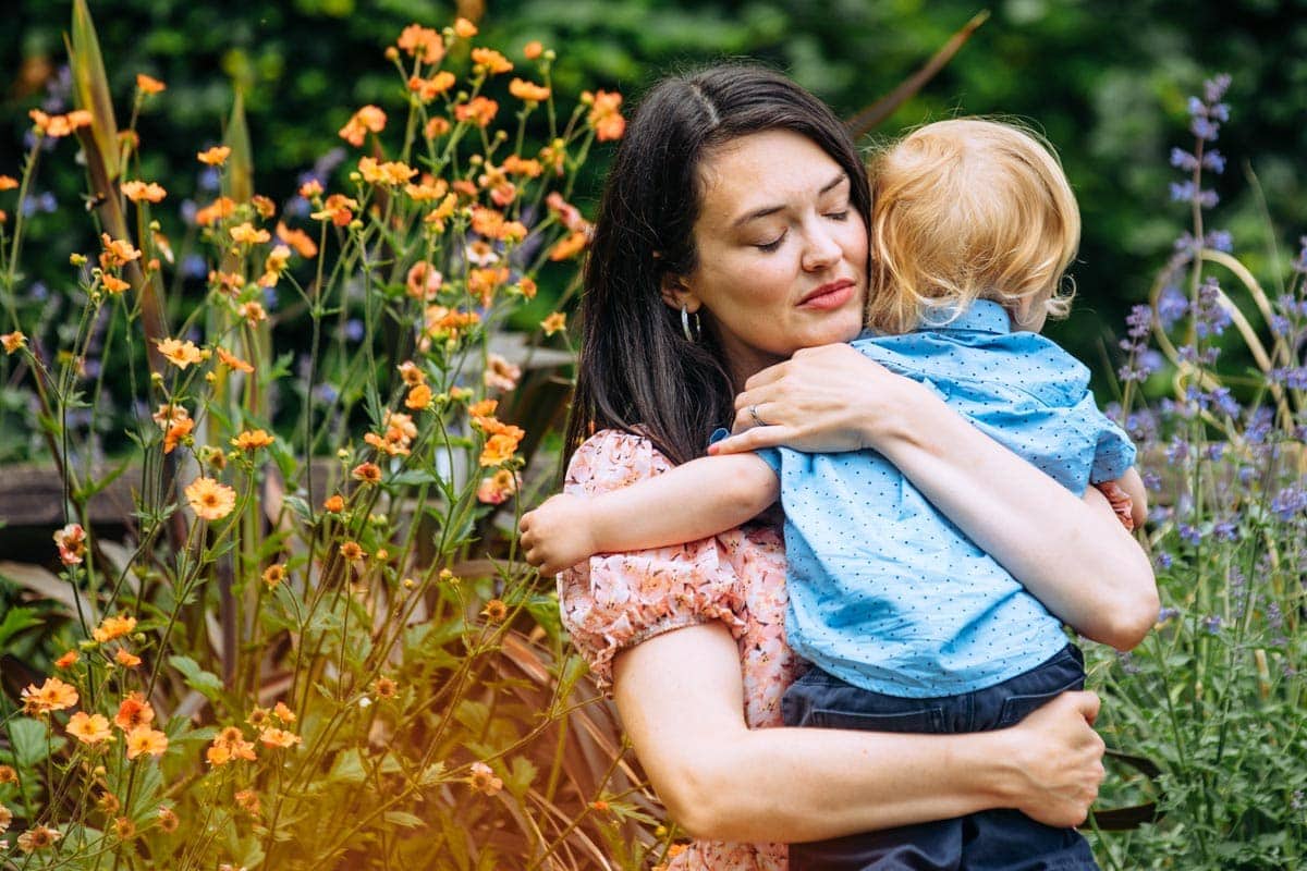 Family Photoshoot with mum dad and kids at walkden gardens
