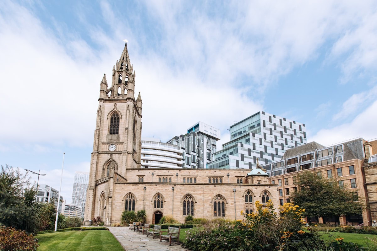 wedding at liverpool catheral