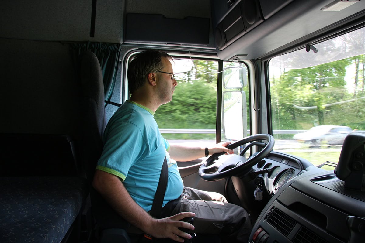 The ultimate guide to becoming a successful commercial driver: Tips and insights