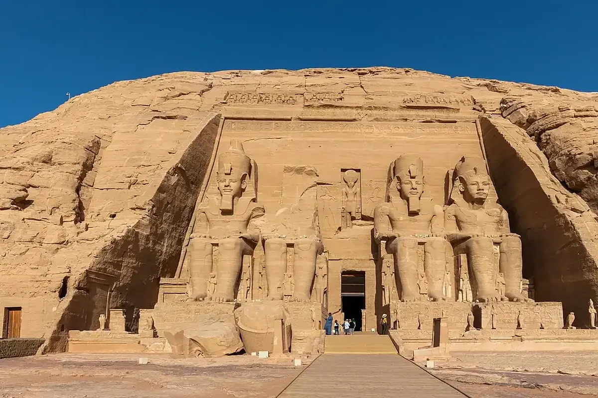 10 day Egypt tour including Grand Egyptian Museum and Abu Simbel