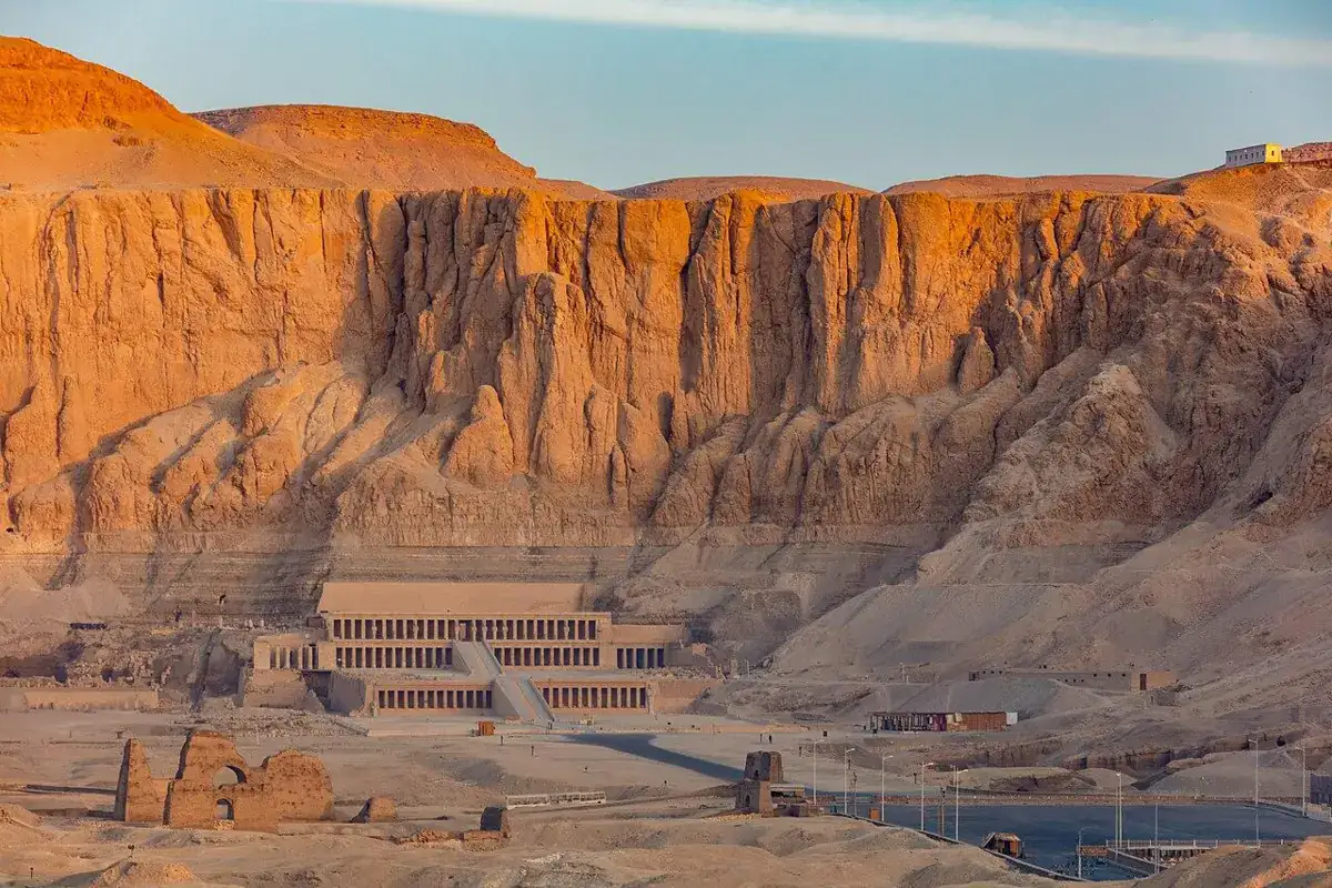 Luxor Day Tours with private guides and temple visits