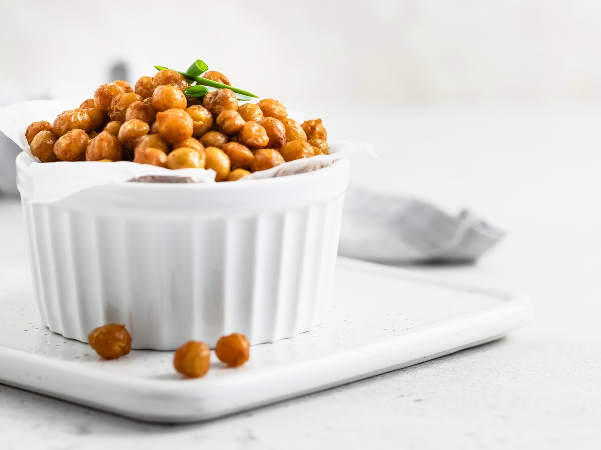 Crispy Air Fryer Chickpeas