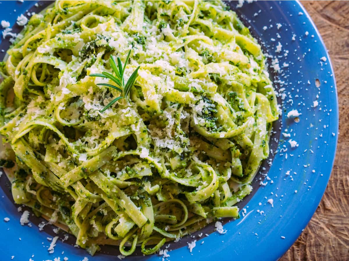 30-Minute Chicken Basil Pesto Pasta Skillet