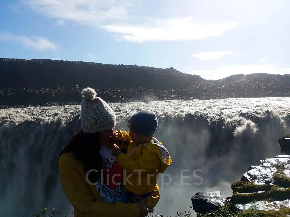 Ruta circular de 10 días por Islandia con niños_Dettifoss_ClickTrip Qué ver en Islandia en 10 días con niños: ruta en coche completa_Dettifoss_ClickTrip
