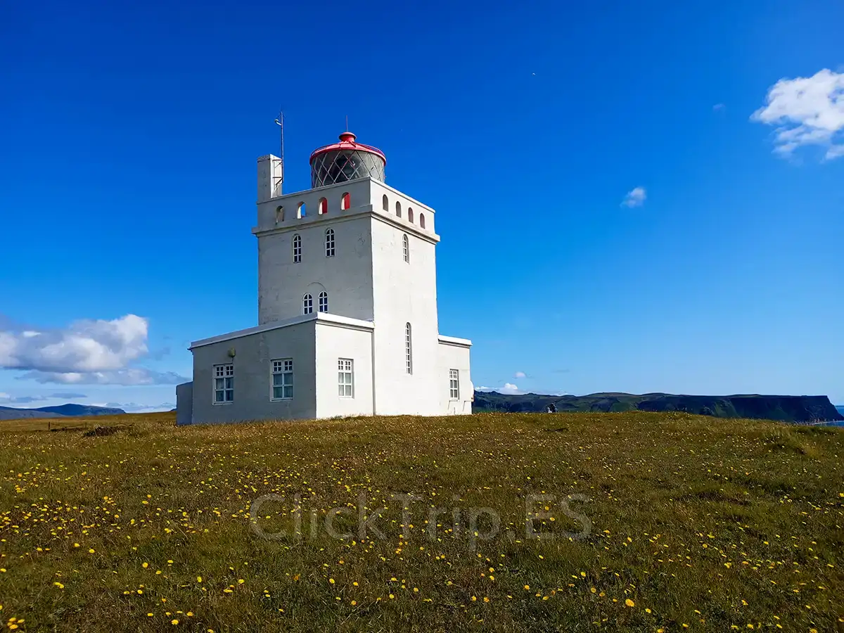 Faro Dyrhólayer_Islandia_ClickTrip Qué ver en Islandia en 10 días con niños: ruta en coche completa_Faro_ClickTrip