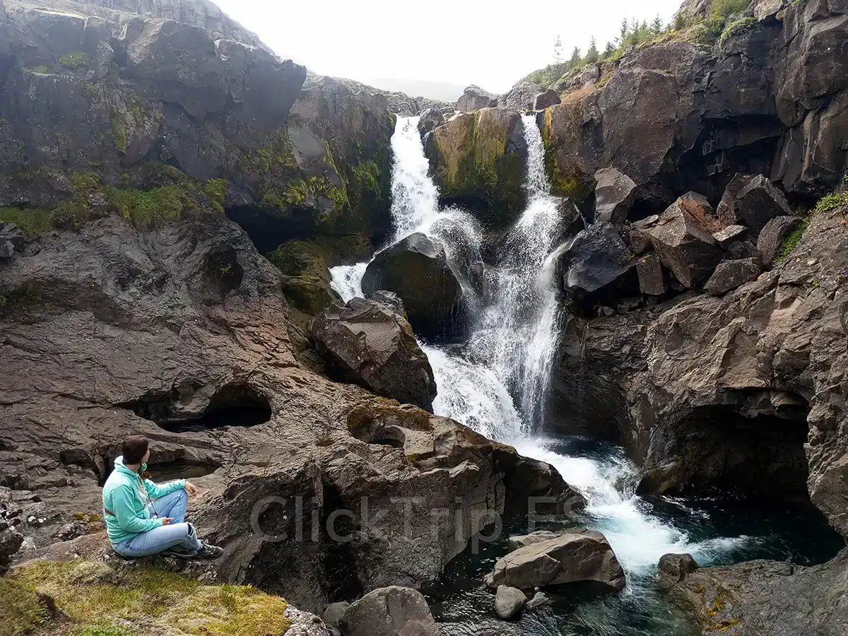 Ruta circular de 10 días por Islandia con niños_Fossárfoss_ClickTrip Qué ver en Islandia en 10 días con niños: ruta en coche completa_Fossárfoss_ClickTrip