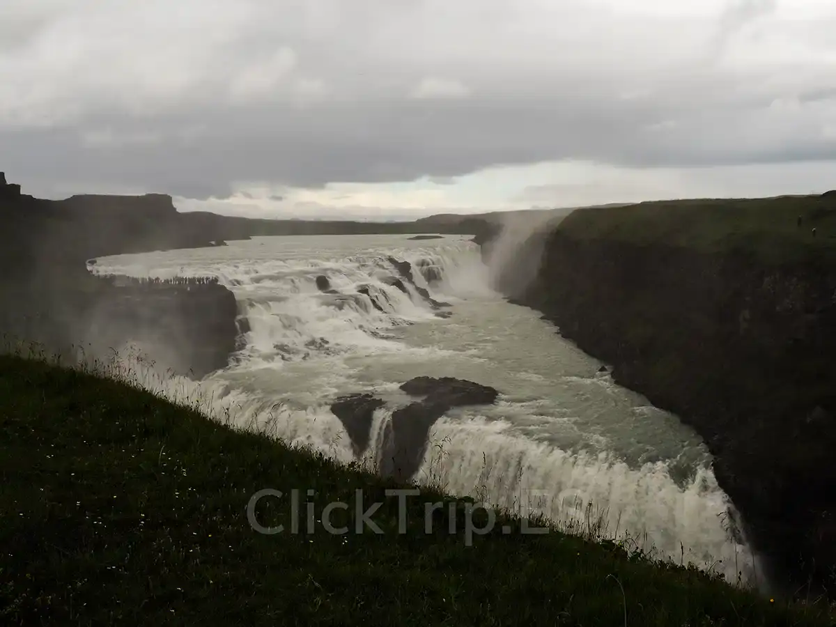 Qué ver en Islandia en 10 días con niños: ruta en coche completa_Gullfoss_ClickTrip