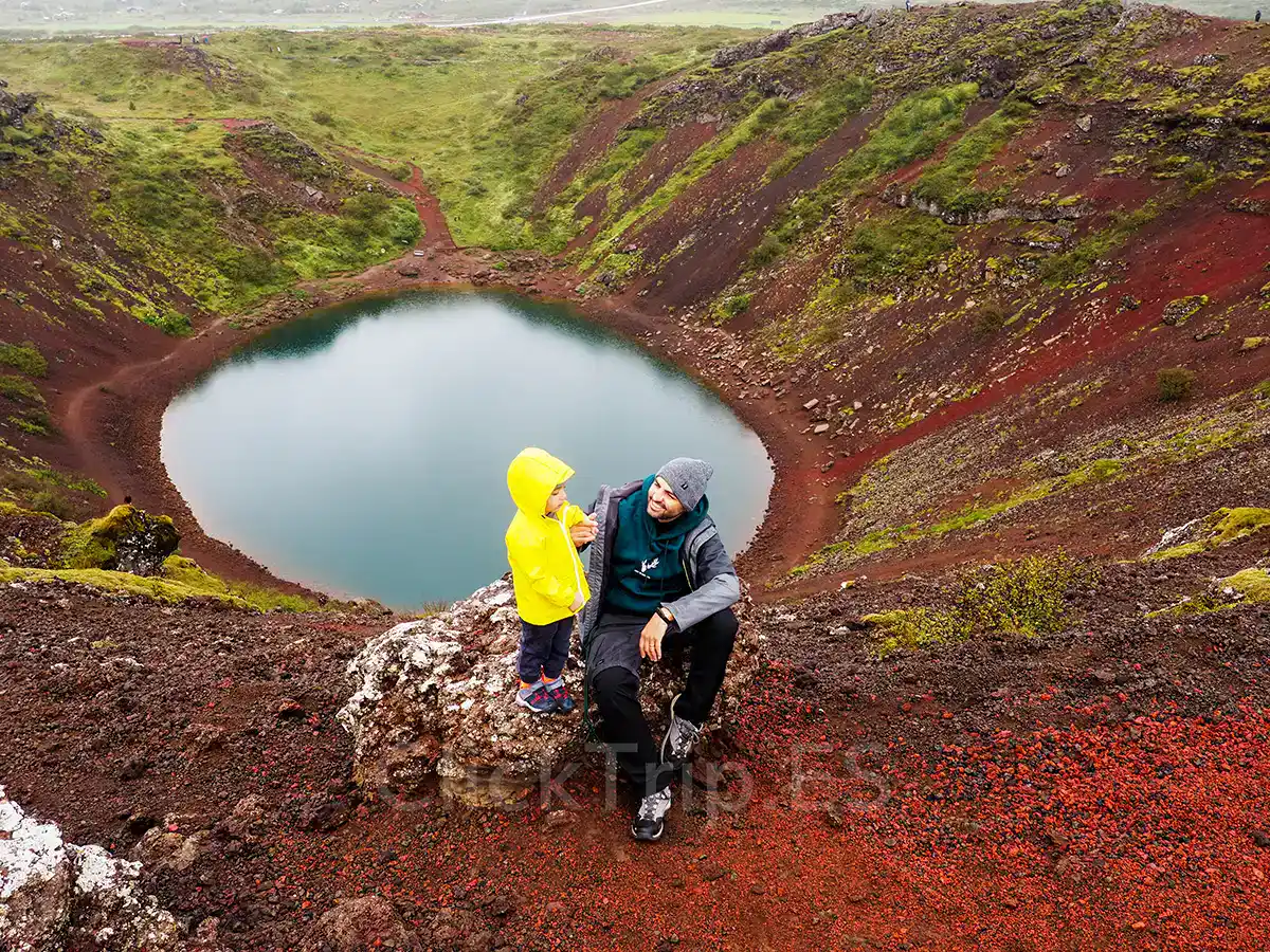Ruta circular de 10 días por Islandia con niños_Cráter Kérid_ClickTrip Qué ver en Islandia en 10 días con niños: ruta en coche completa_Cráter Kérid_ClickTrip