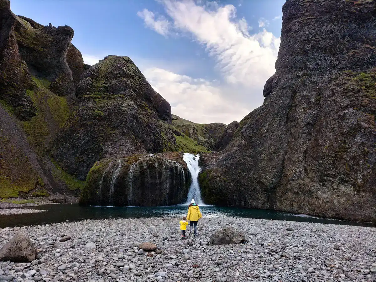 Ruta circular de 10 días por Islandia con niños_Stjórnarfoss_ClickTrip Qué ver en Islandia en 10 días con niños: ruta en coche completa_Stjórnarfoss_ClickTrip