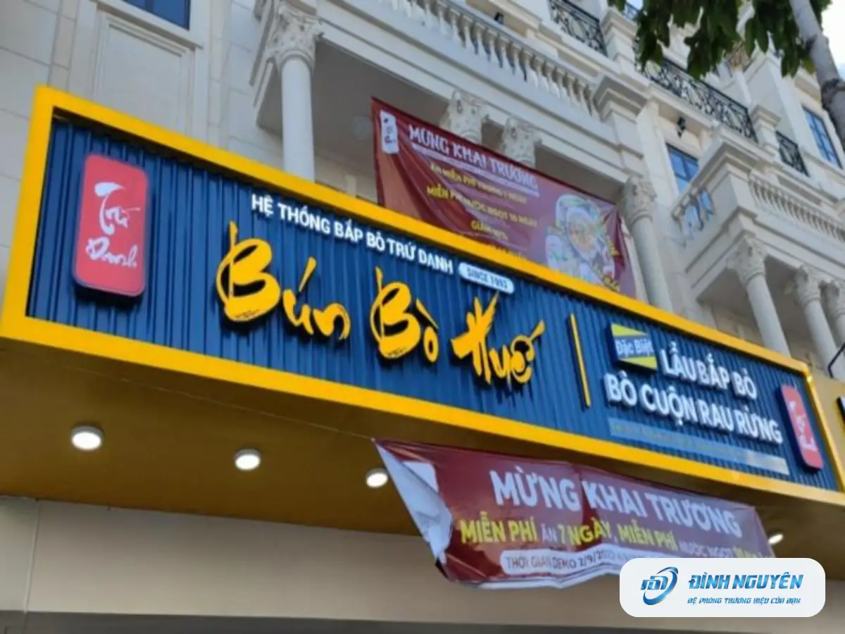 làm bảng hiệu