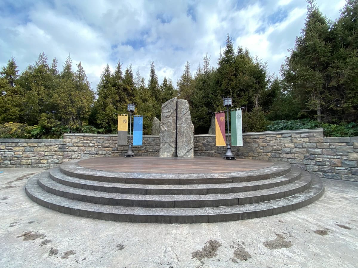 Hippogriff Show Stage