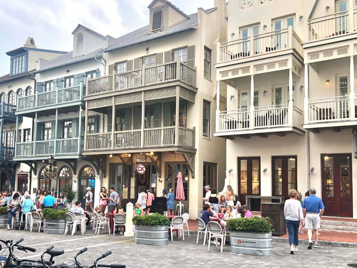 Streets in Rosemary Beach with restaurants