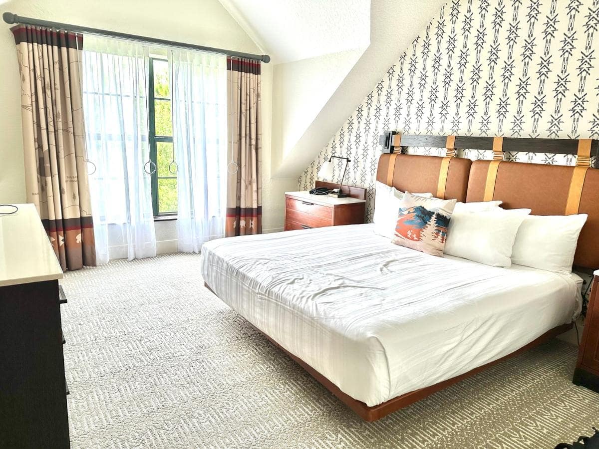king bed low to ground at Boulder Ridge Villas