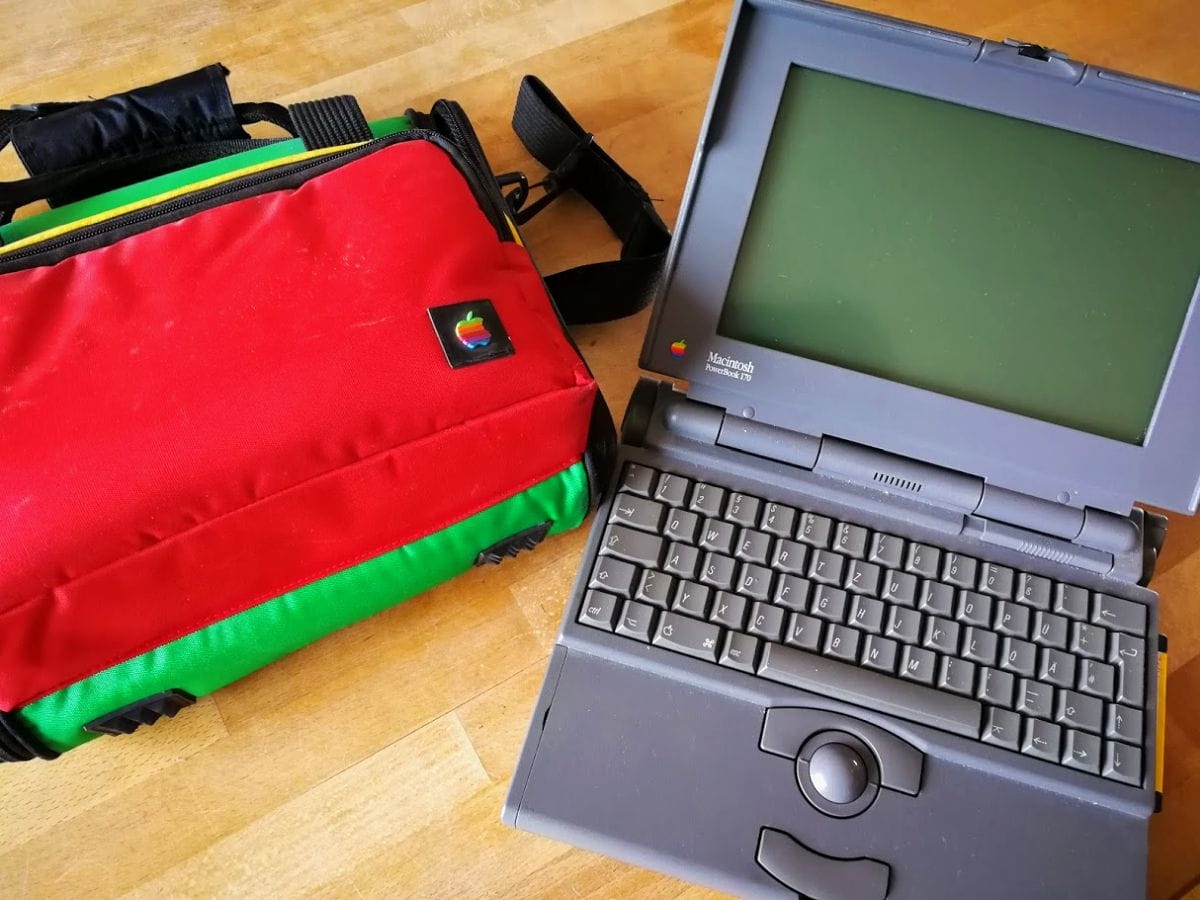 Apple Powerbook 170 - samt schicker Original-Designer-Tasche (eigenes Foto)