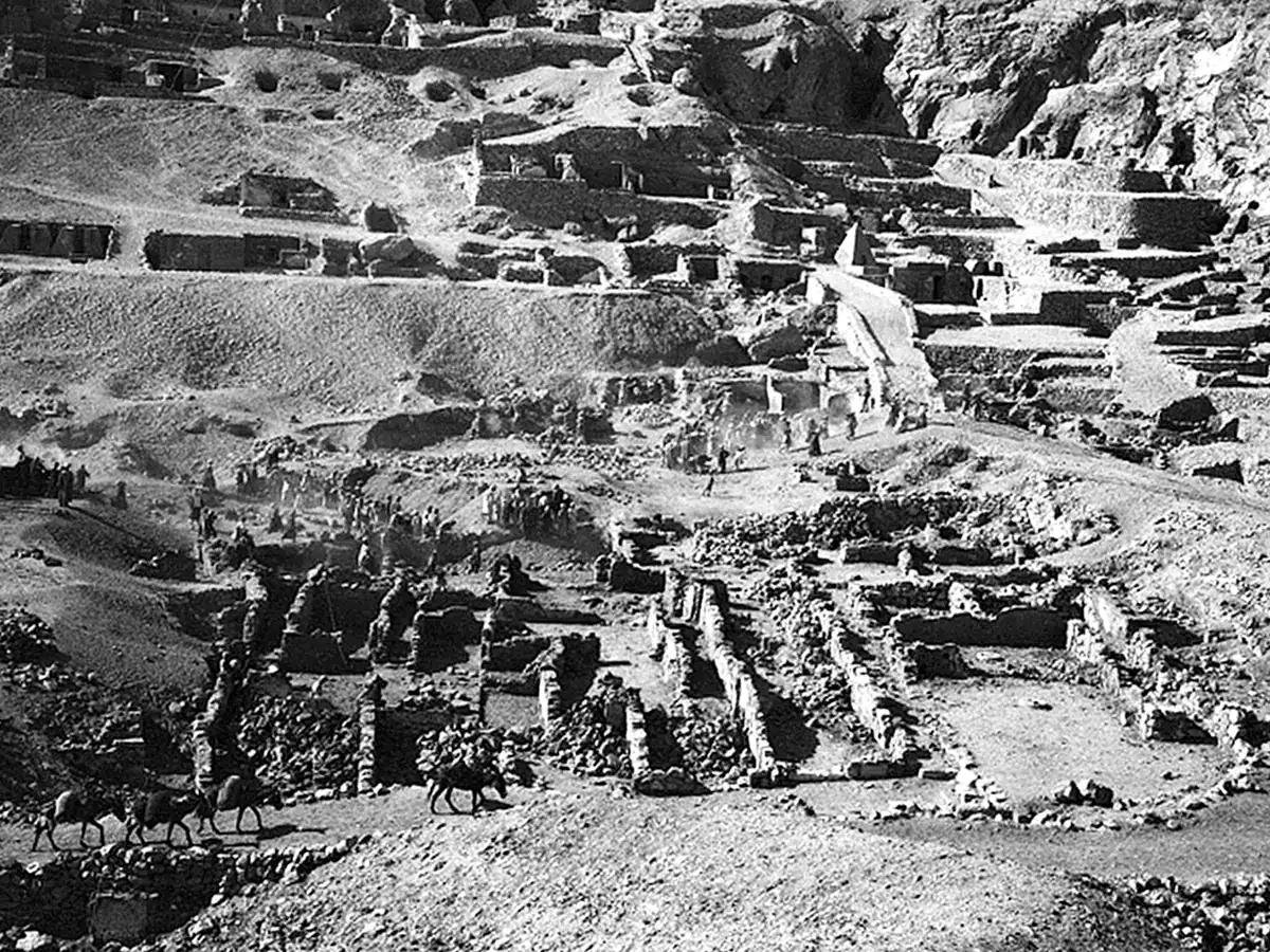 Historic excavation of Deir el-Medina workers village