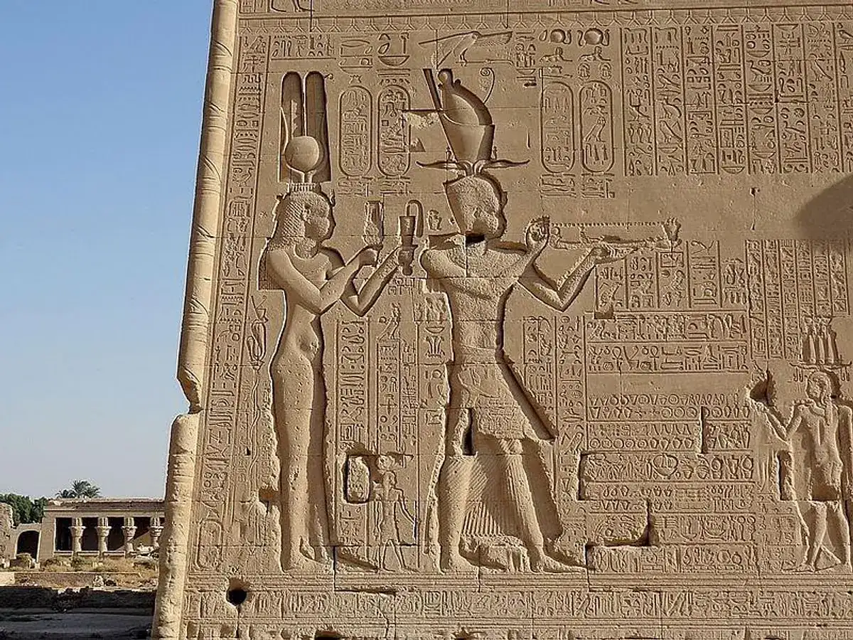 Cleopatra VII and Caesarion before Egyptian deities