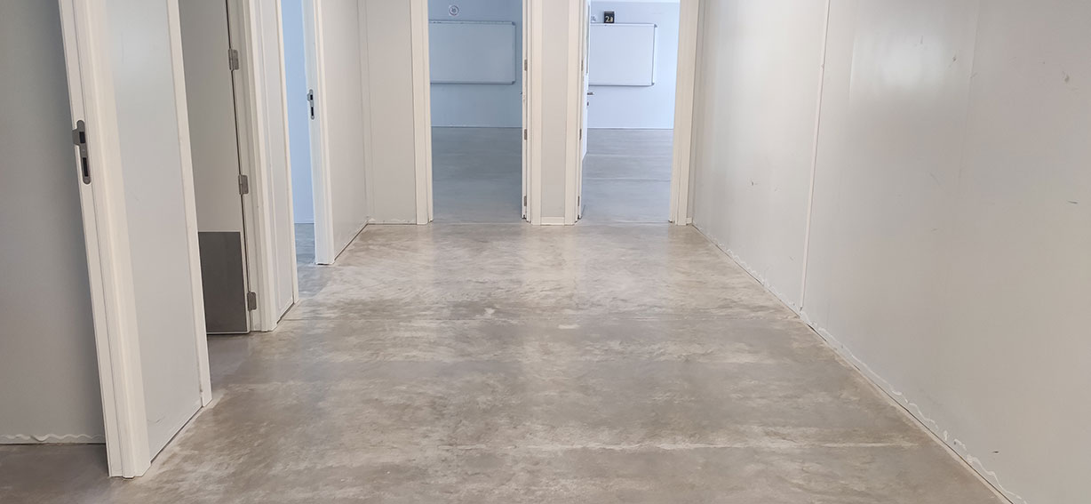 Recuperació de paviment de formigó en Institut