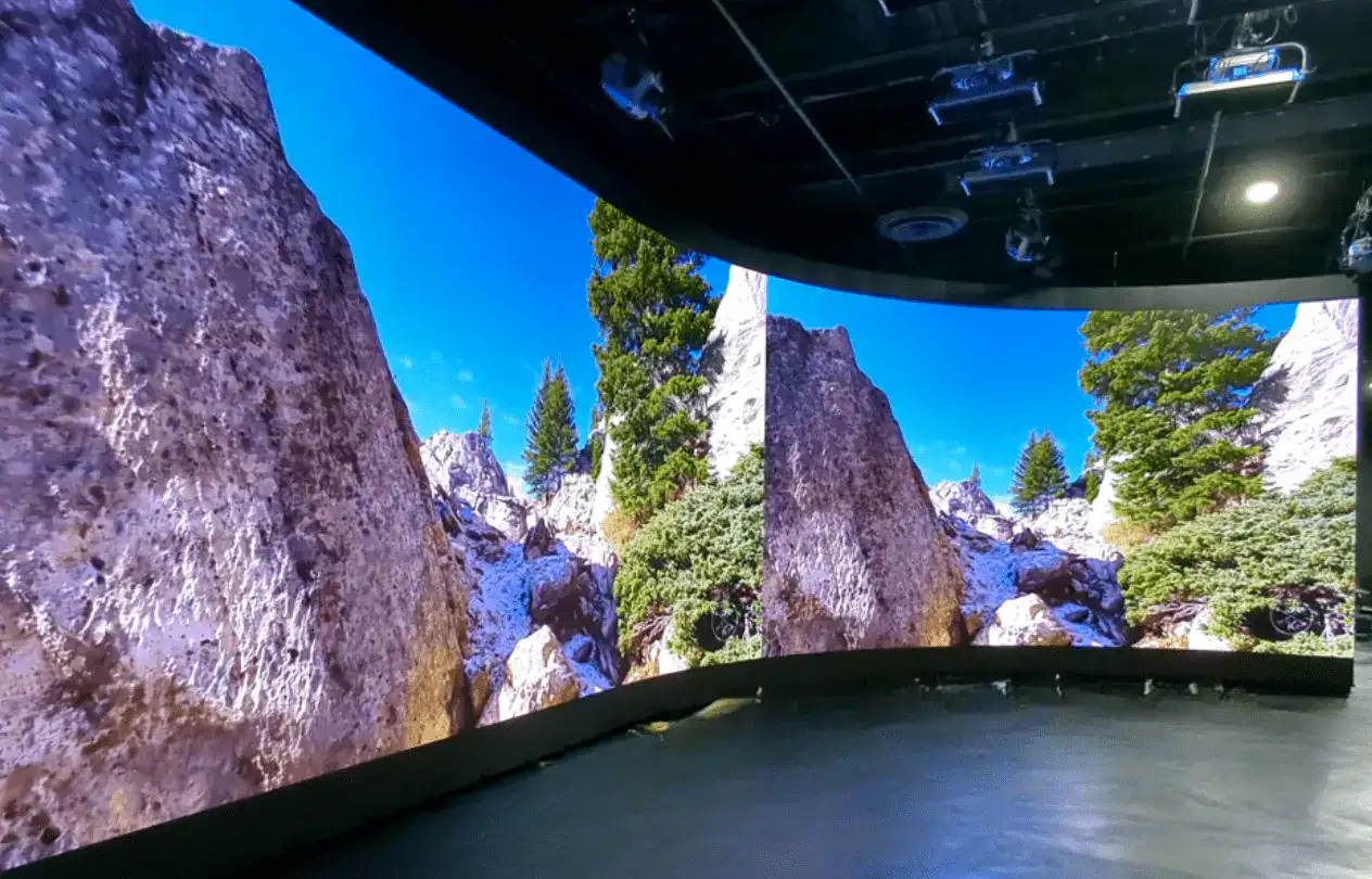 dvLED video wall digital signage solution.