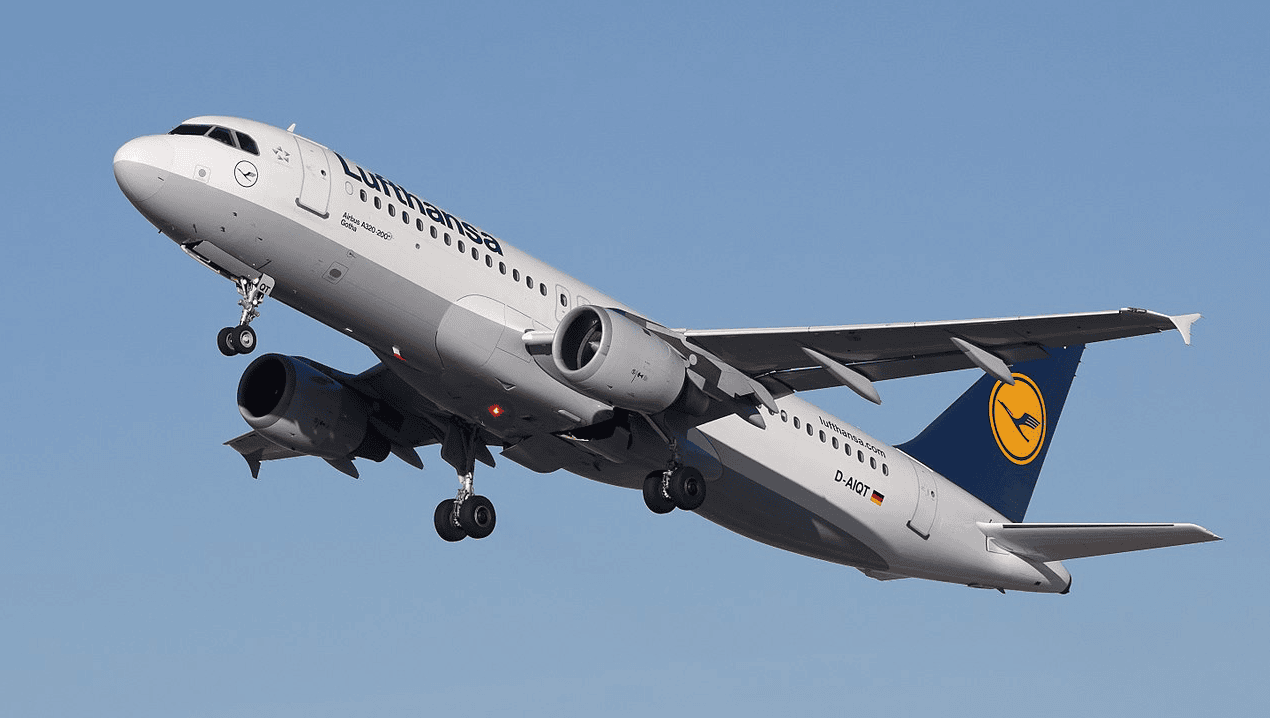 Select passengers of Lufthansa Flight 470 directed to self isolate and call public health