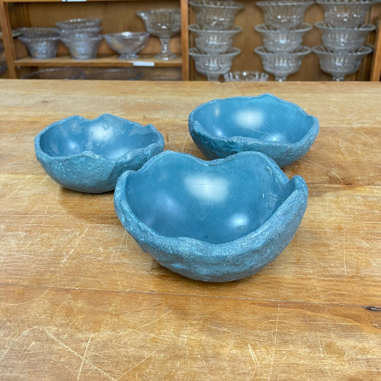BOWL CIMENTO  BORDA IRREGULA AZUL P