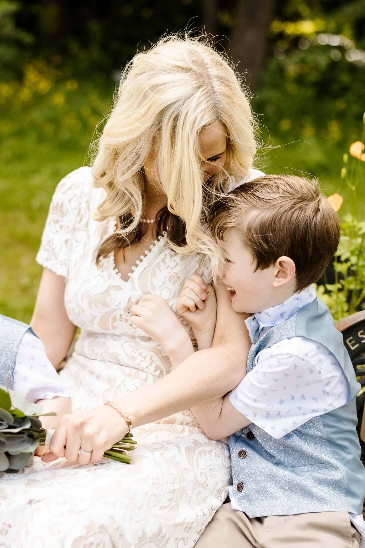 roe green worsley family photographer for mini family photoshoot sessions