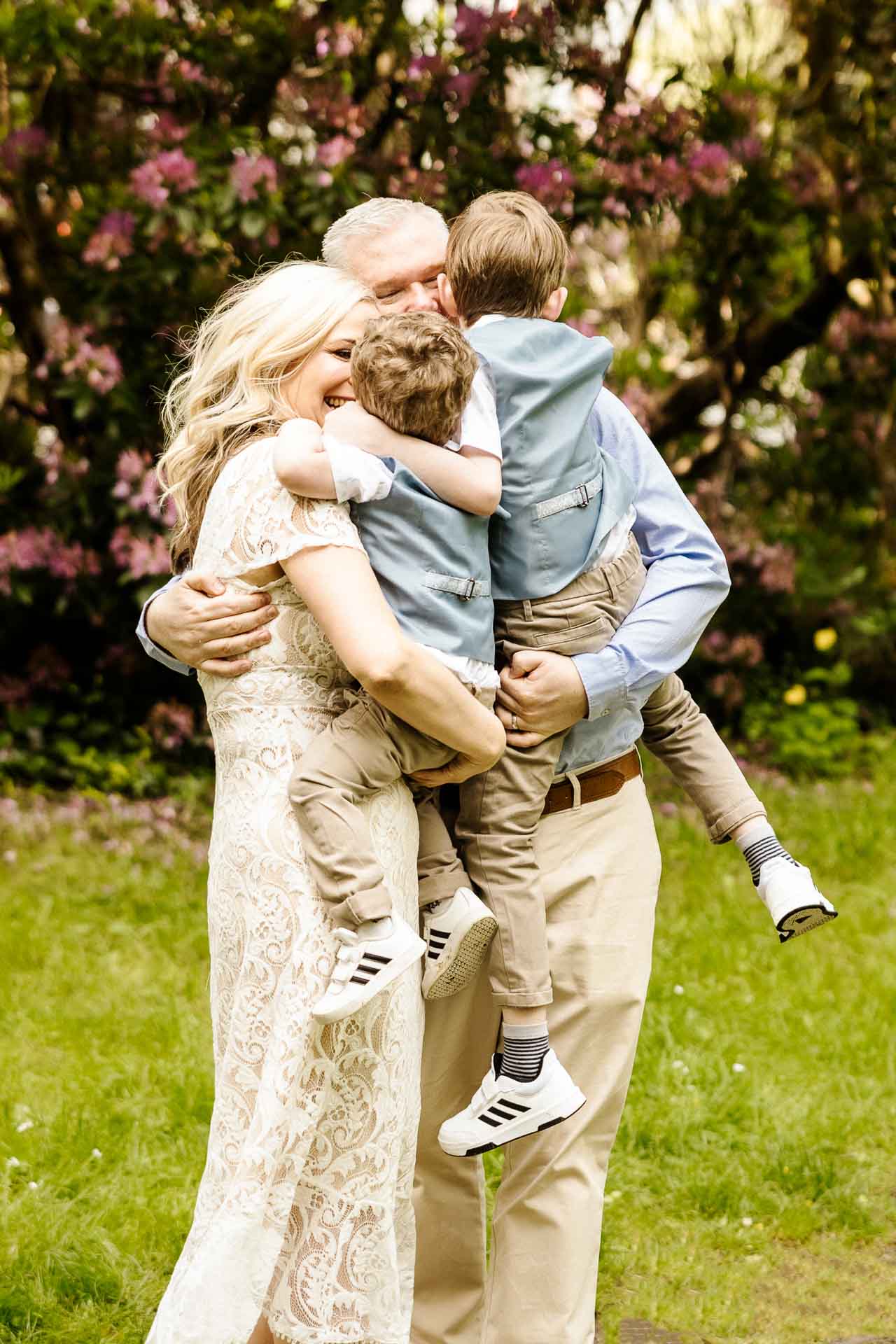 roe green worsley family photographer for mini family photoshoot sessions