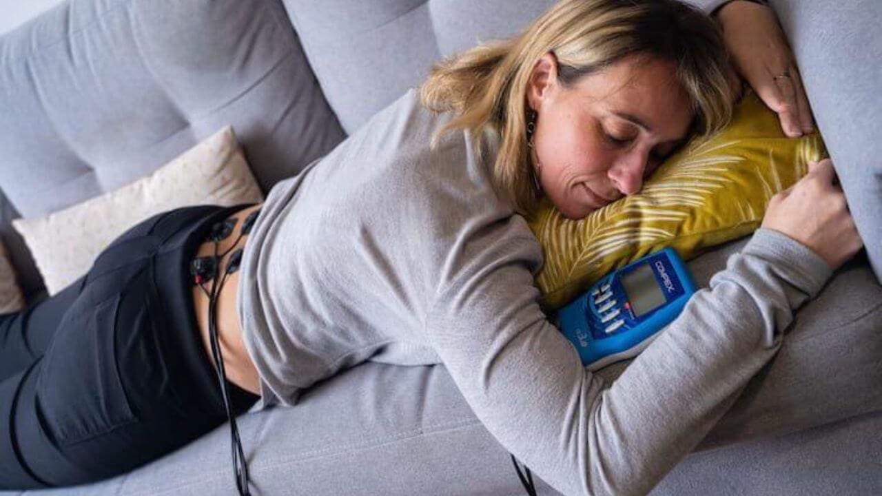 séance de massage avec ceinture abdominale