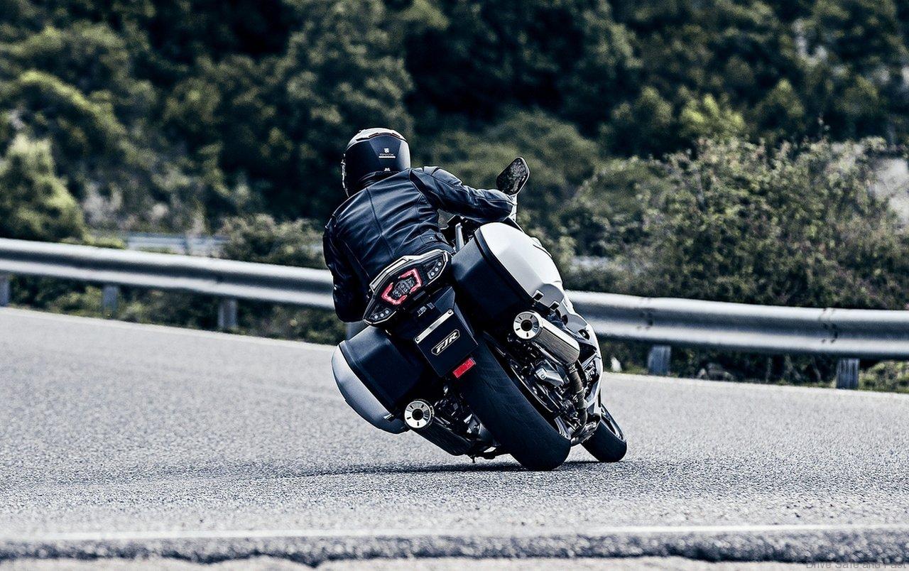 2016 FJR1300AS