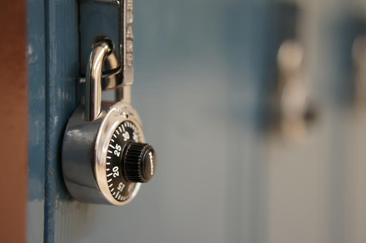 How-To Avoid Becoming a Victim of Hackers [Infographic]
