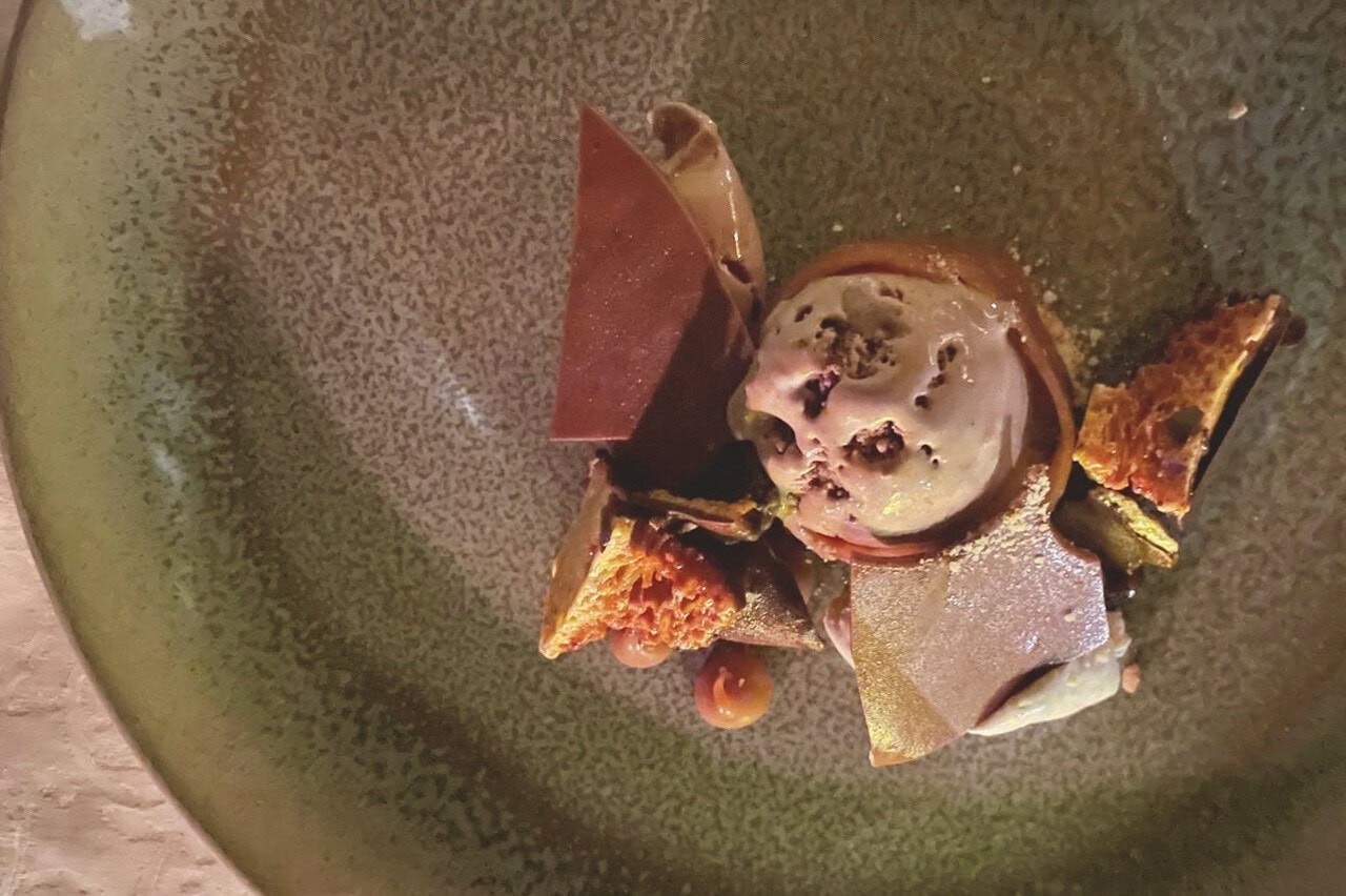 denis_private_island_dessert dessert on a plate