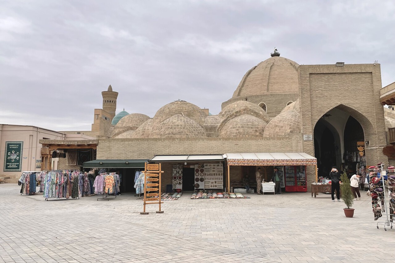 bukhara_uzbekistan_trading_dome