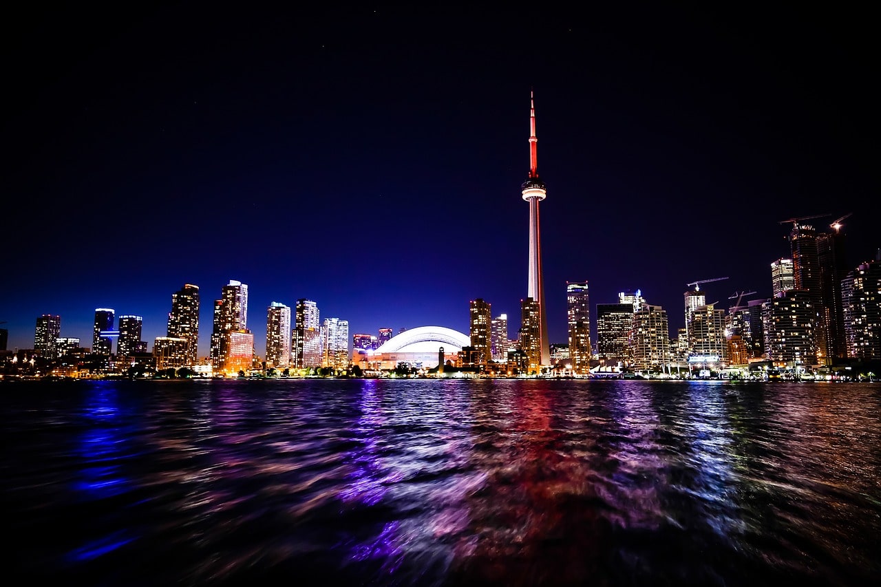 Top Destinations for First-Time Visitors in Toronto