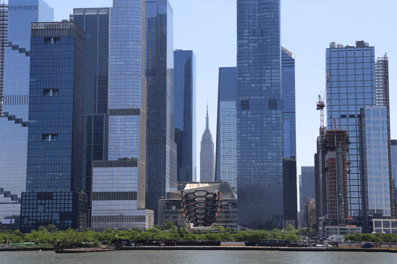 Vue sur the Vessel avec l'Empire State Building en fond