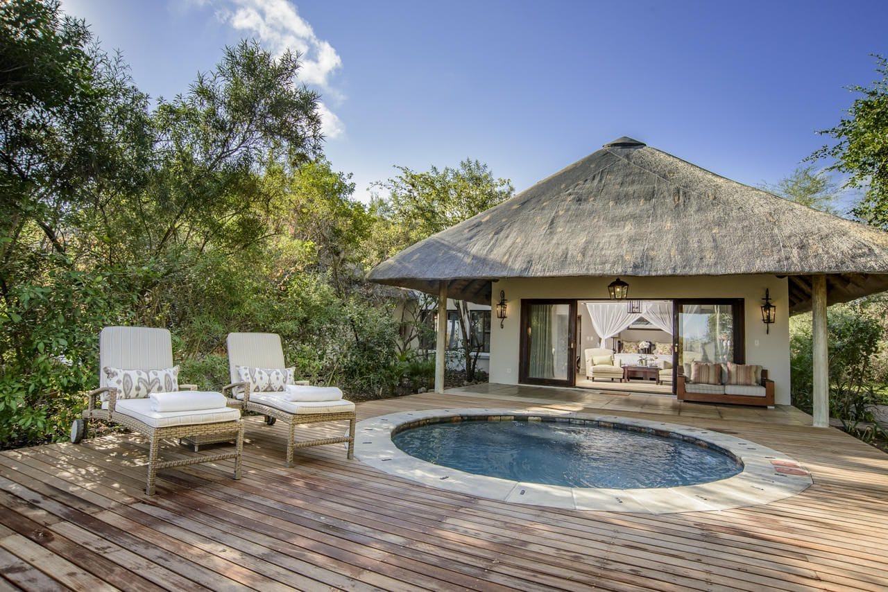 savanna suite pool view