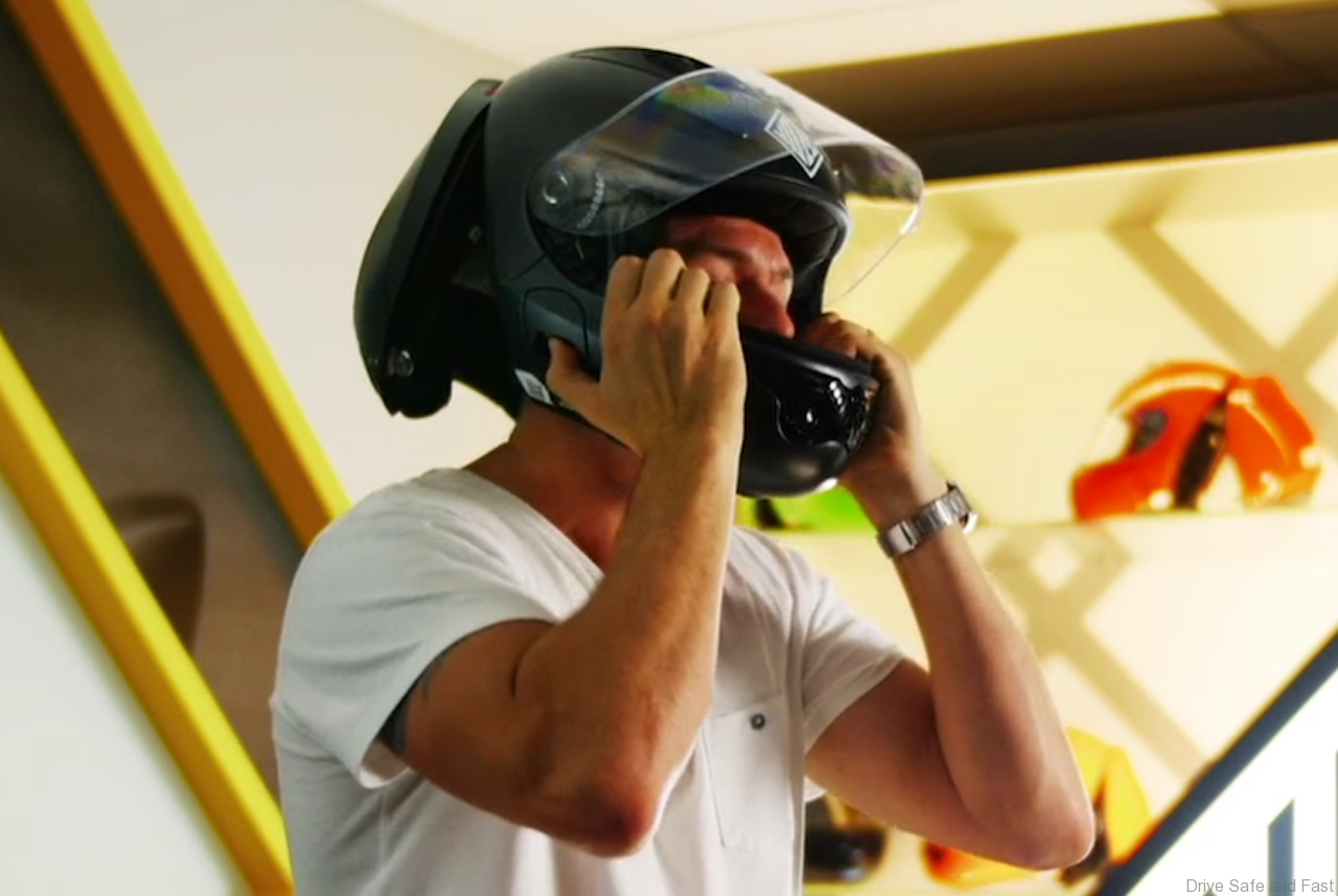 The VOZTEC® Helmet System4