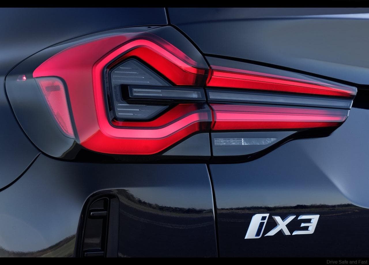 2022 BMW iX3 M Sport taillights