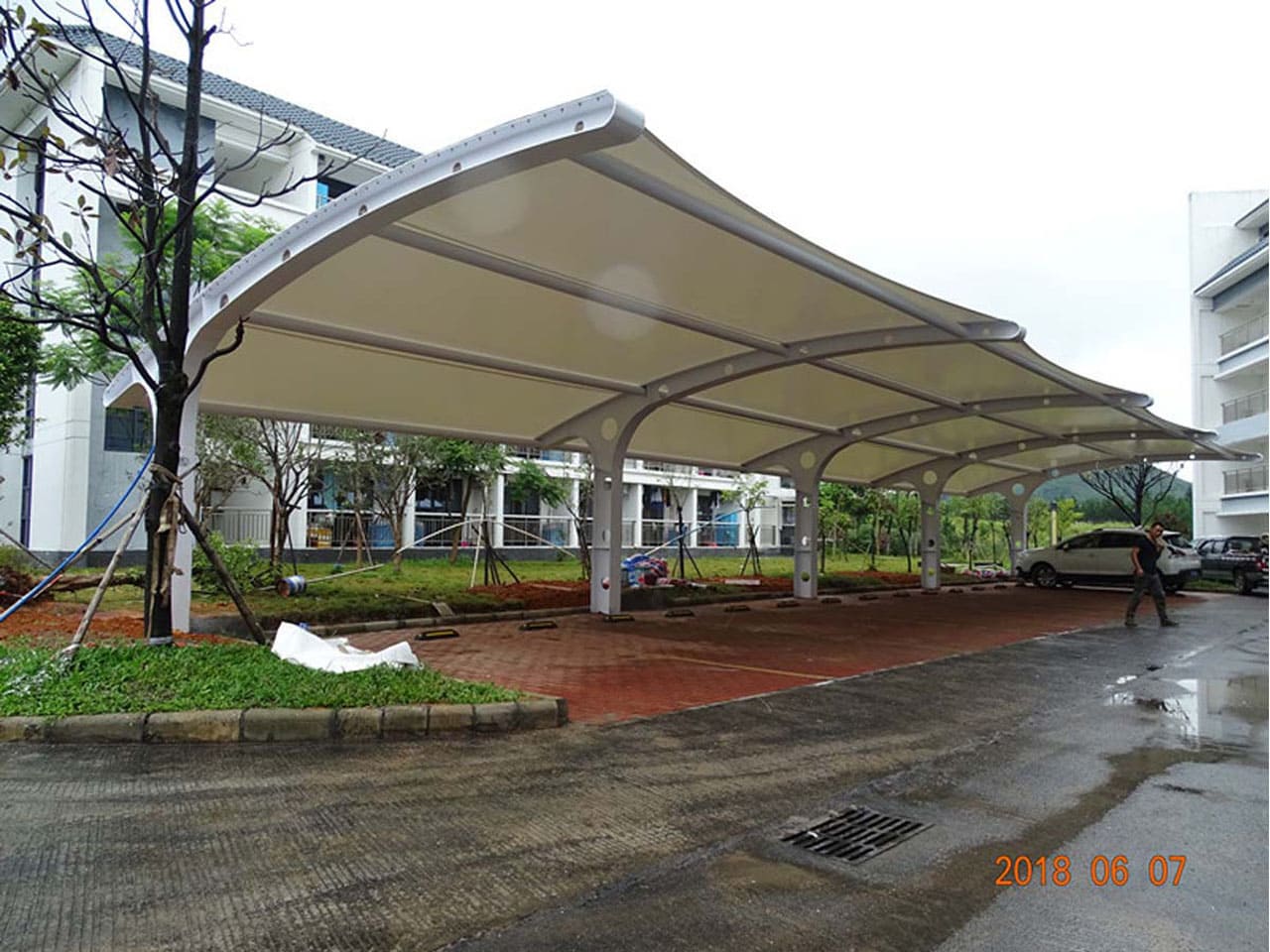 kanopi membrane, puncak, arsitektur modern
