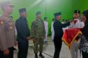 Camat Tanjungsiang Rano mengukuhkan anggota Pasukan Pengibar Bendera Pusaka (Paskibraka) Kecamatan Tanjungsiang.