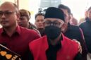 Kejati Jawa Barat menahan Wakil Bupati Indramayu, Syaefudin, sebagai tersangka dalam kasus dugaan korupsi tunjangan perumahan dan transportasi DPRD Indramayu tahun anggaran 2022–2025.