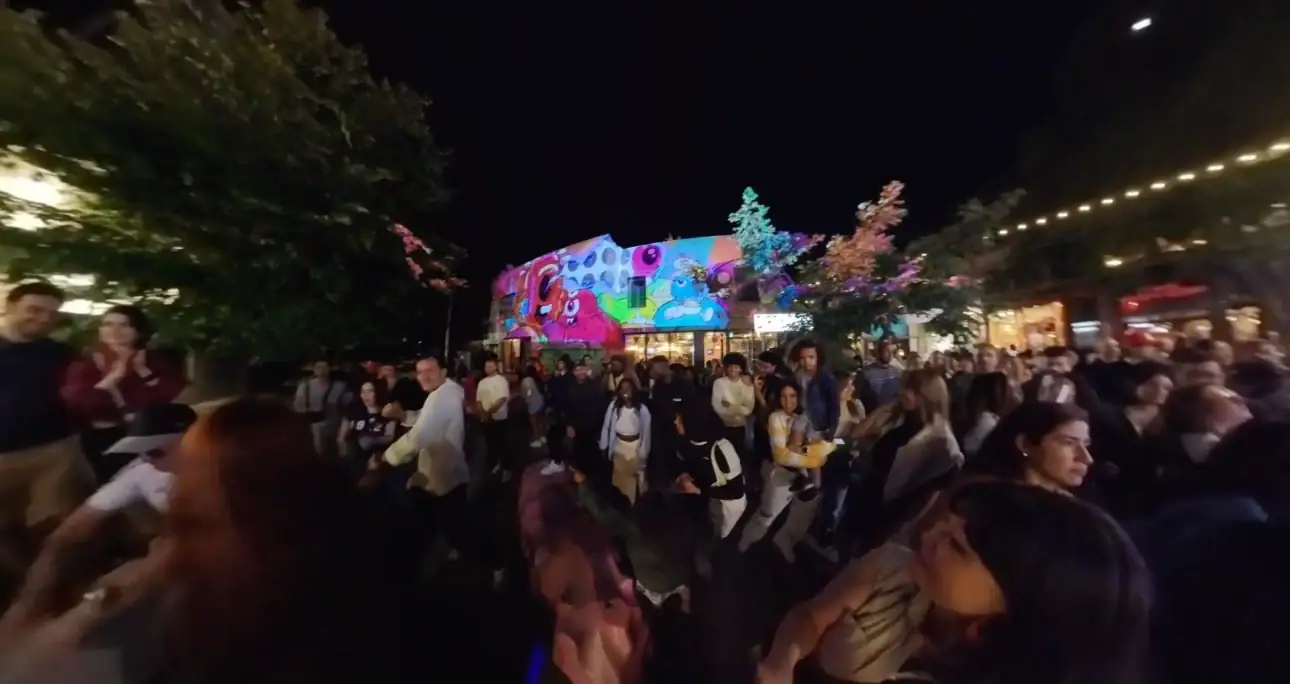 10 Best Projection Mapping Festivals & Street Art Events to Watch in 2026