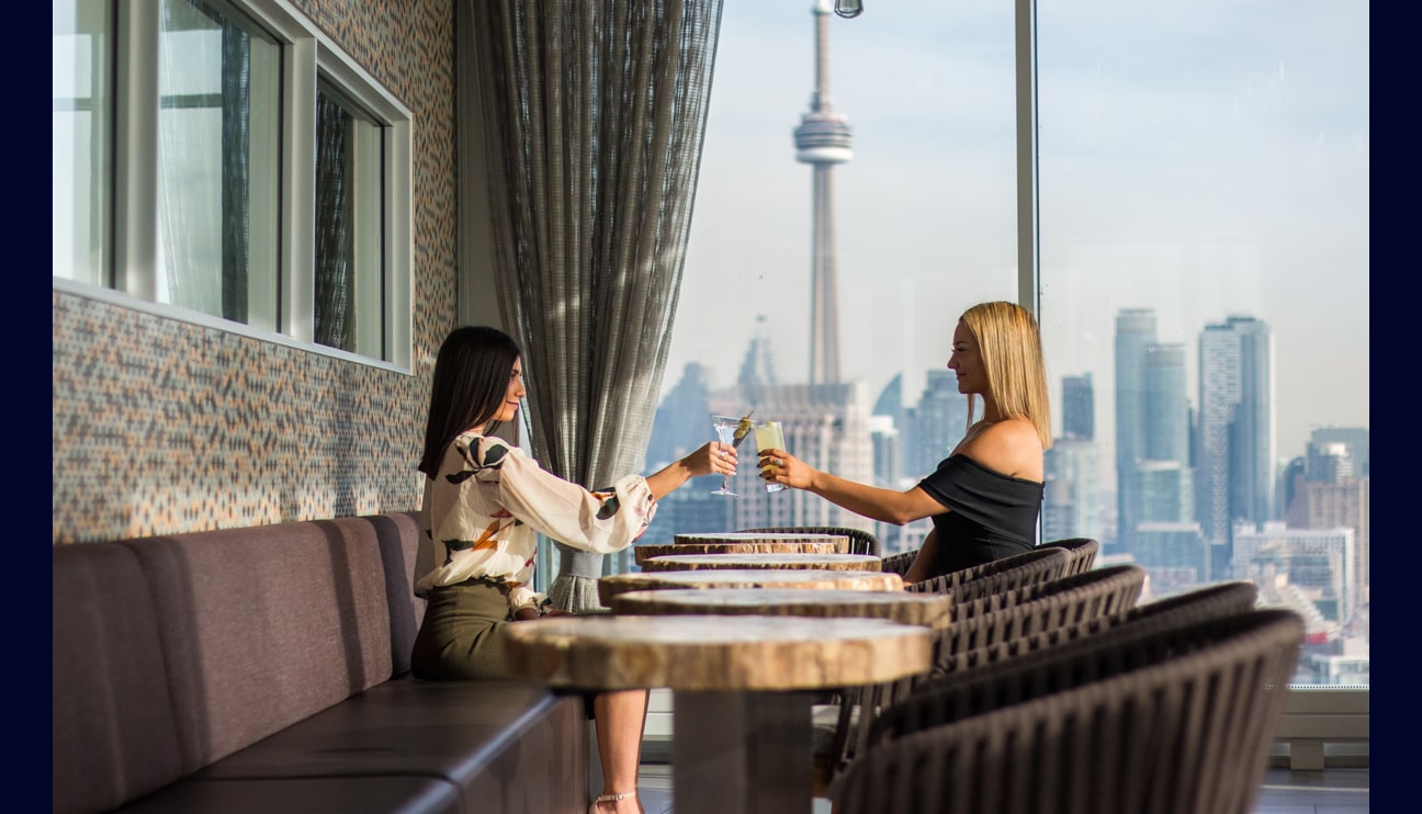 Top 13 Hotels in Downtown Toronto